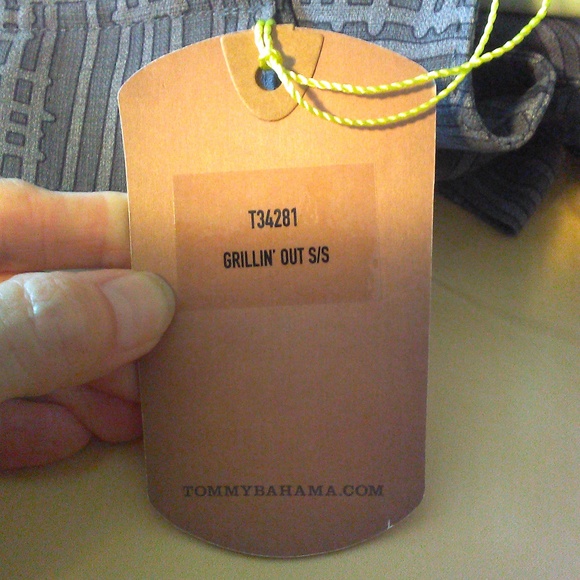 BNWT VINTAGE SILK TOMMY BAHAMA MENS SHIRT SZ. MED GRILLIN OUT S/S GREYS PKTS - Picture 9 of 10
